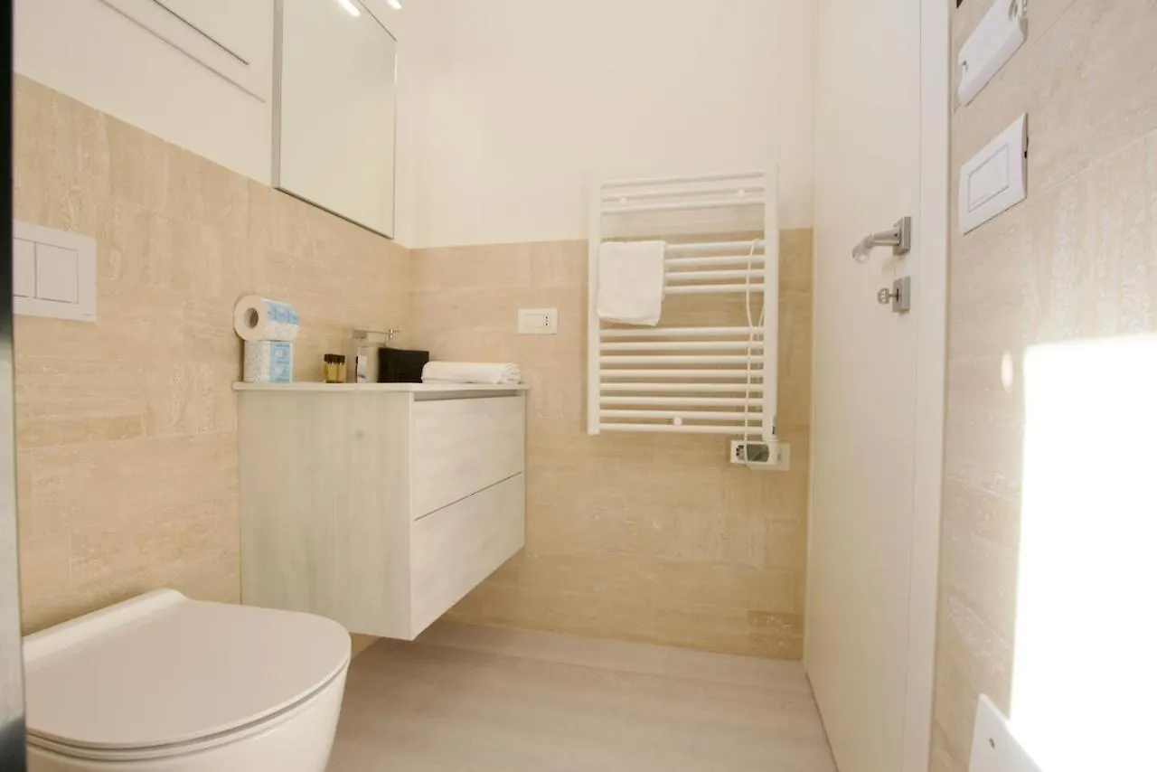 Wave Resort - Home Immobiliare ليدو دي يسولو 0*,  إيطاليا