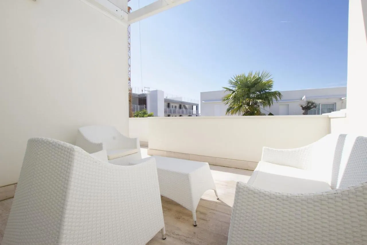 Wave Resort - Home Immobiliare ليدو دي يسولو